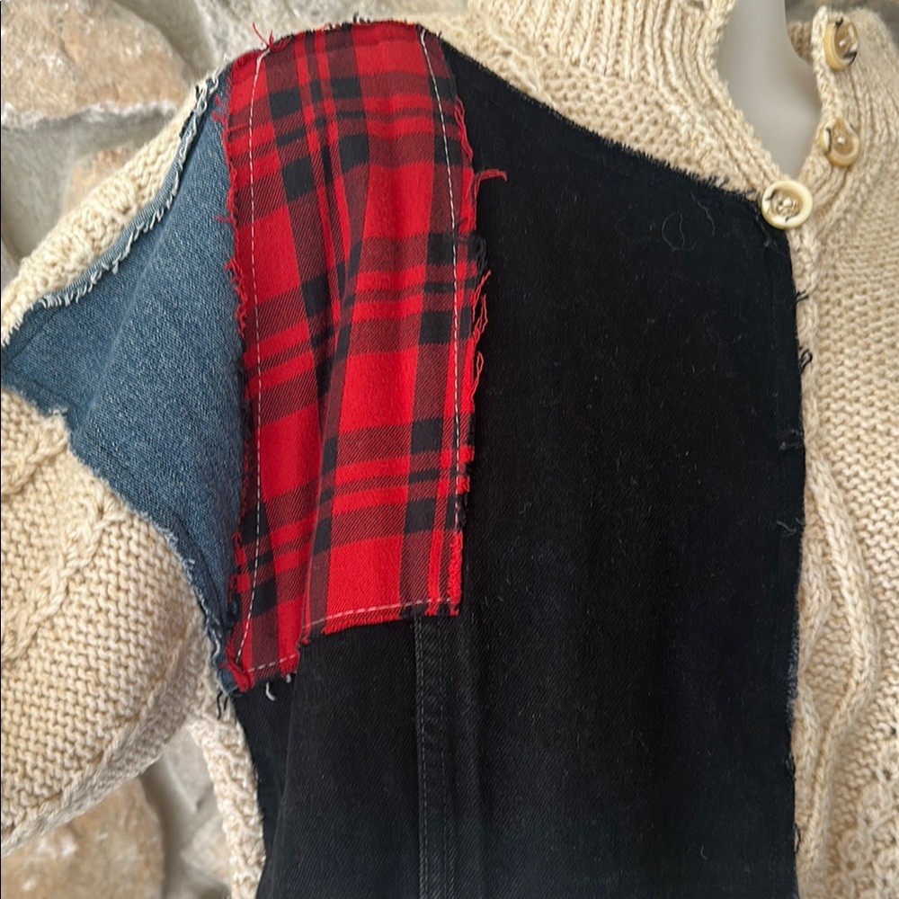 Thick Cable Knit Sweater With Patchwork Design - image 2